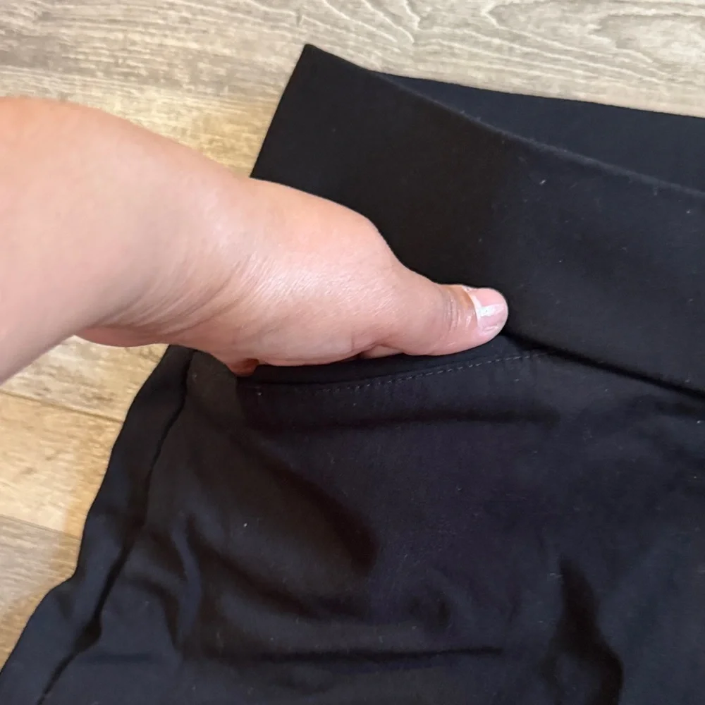 Coral Bay Black Straight-Leg Pants Size 8P - Picture 4 of 10
